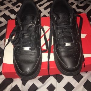 Air forces sneakers